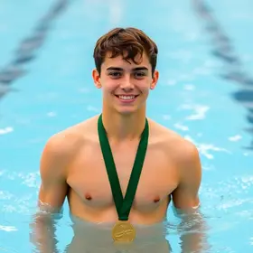 Atleta de Joinville conquista medalha de bronze no Campeonato Brasileiro de Natação Júnior