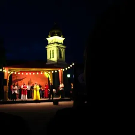 Espetáculos teatrais, feiras, visitas noturnas e apresentações musicais movimentam a agenda cultural de Joinville