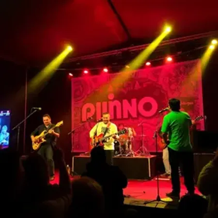 Onde ficam as bandas na Festa do Pinhão 2026? O hotel de Lages que recebe as estrelas dos shows
