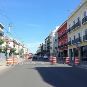 Rua dos Portugueses tem trecho interditado para avanço de obras de pavimentação