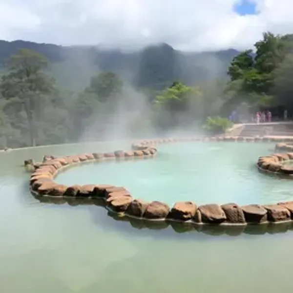 ‘Paraíso das águas quentes’ reúne 7 cidades de SC com poços a 39°C que viram refúgio de turistas no inverno
