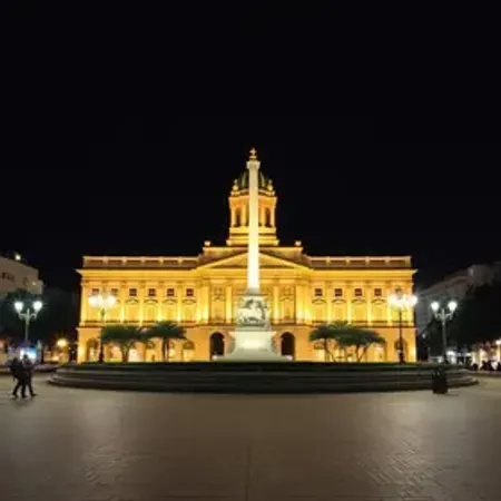 Prefeitura inicia modernização da iluminação da Praça da Bandeira, em Joinville