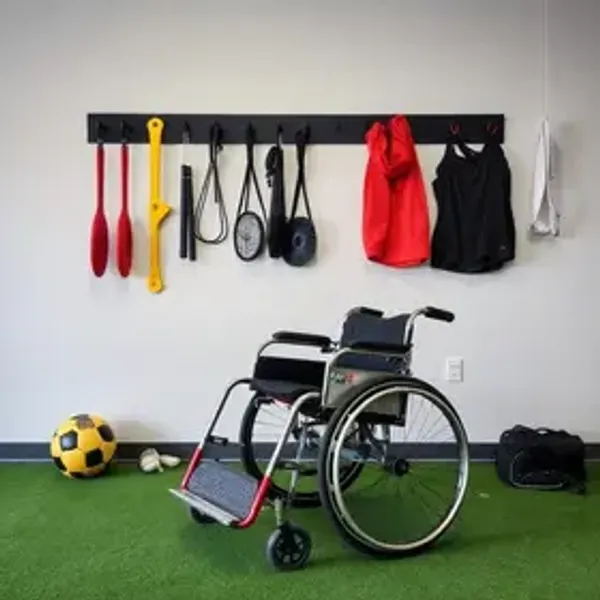 Joinville recebe materiais esportivos do Comitê Paralímpico Brasileiro