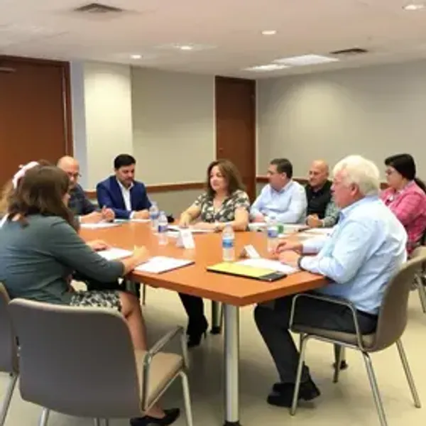 Prefeita Rejane Gambin se reúne com representantes da OAB Joinville