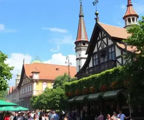 Oktoberfest Blumenau dá impulso milionário à economia e deve movimentar R$ 450 milhões em apenas 19 dias em SC