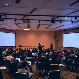 Simpósio de educação inovadora oferece cerca de 30 workshops gratuitos