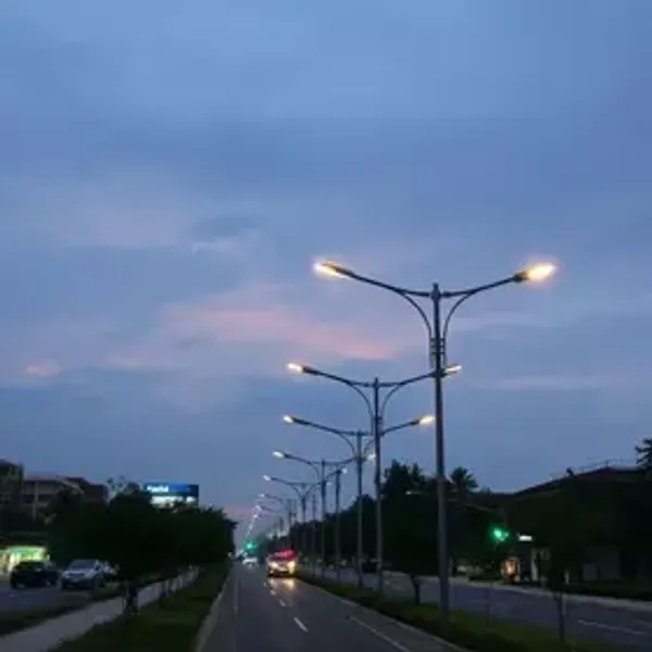 Modernização da iluminação pública avança na Zona Sul de Joinville e já supera 8,5 mil pontos