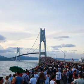 Centenário da Ponte Hercílio Luz atraiu 100 mil pessoas a Florianópolis no fim de semana
